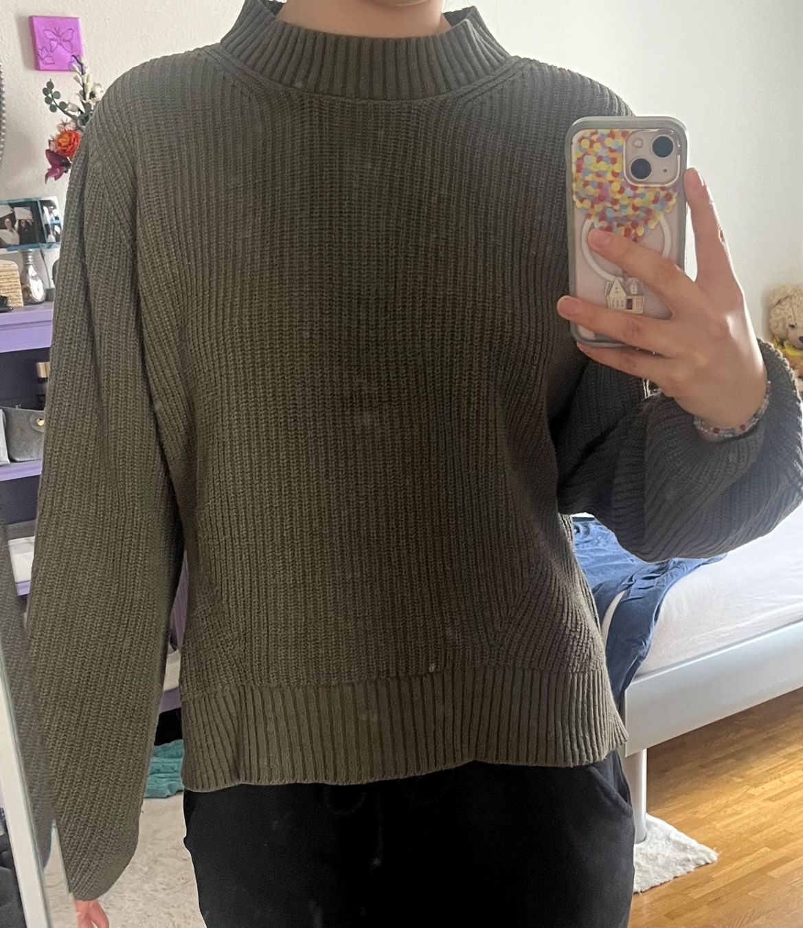 Pullover & Sweatshirts: pull kaki – Gebraucht aus Bernex von claraaaa4