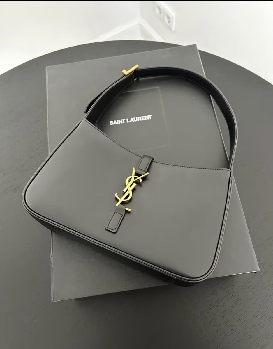 Borse da donna: Saint Laurent Hobo Bag – Nuovo (secondo la descrizione) da Unterentfelden venduto da ani_r62p