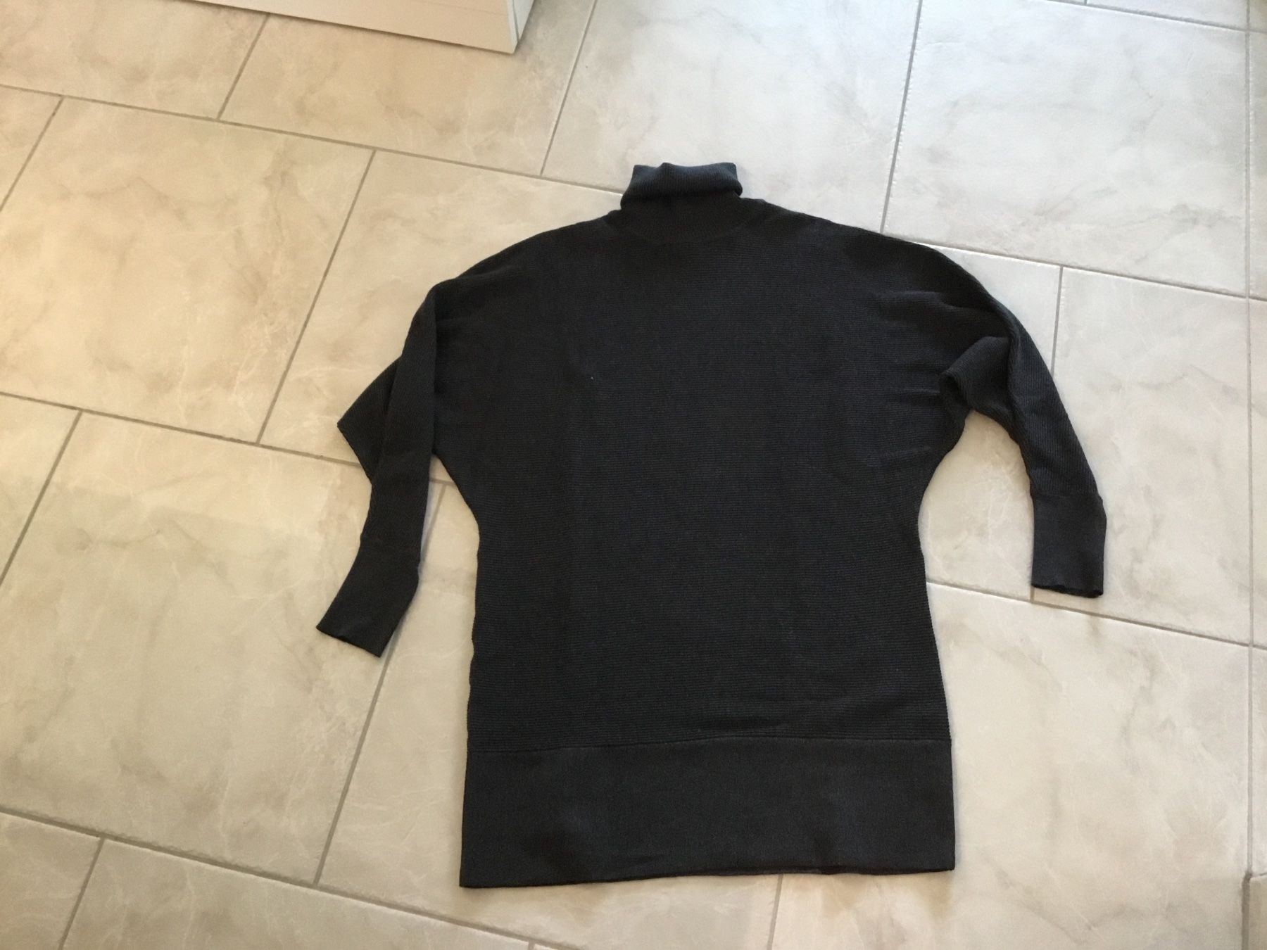 Kleider: Tolles Strickkleid Gr.M – Gebraucht aus Würenlos von Tina48