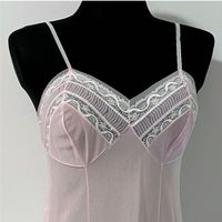 Unterrock rosa L mit Plissee Spitzen Grunder Schweiz 1960s