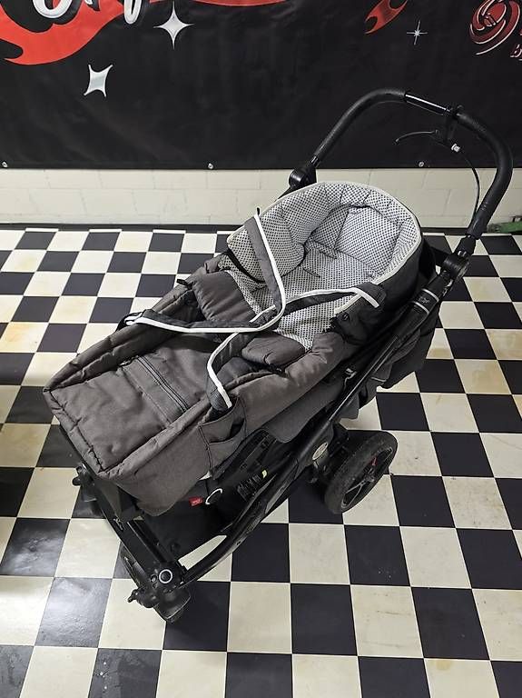 Hartan Carrozzine: Kinderwagen Hartan Racer GTS – Usato da Rickenbach LU venduto da ram_x8wq 2