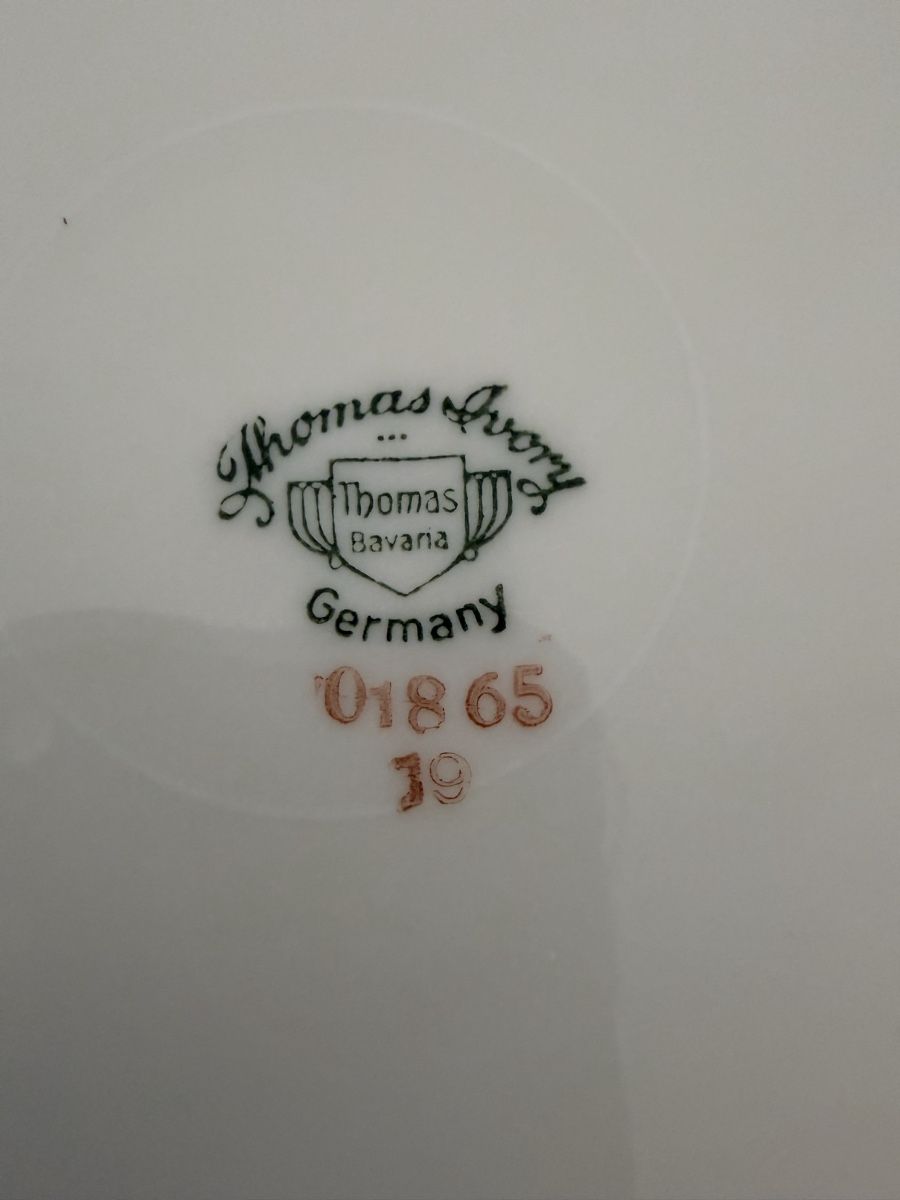 Set di piatti: Tee-Service – Usato da Uitikon Waldegg venduto da Obscht10 3
