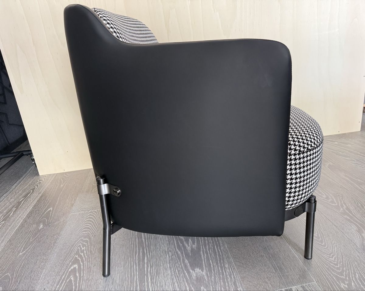 Poltrone: 2 Sessel mit Hahnentrittmuster schwarz/weiss – Nuovo (secondo la descrizione) da Kreuzlingen venduto da boriqua01 2