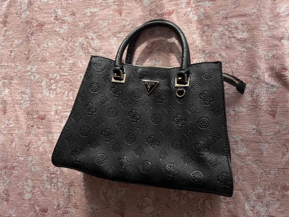 Guess Borse da donna: Guess Handtasche schwarz – Usato da Neuhausen am Rheinfall venduto da AbisZallesdabei