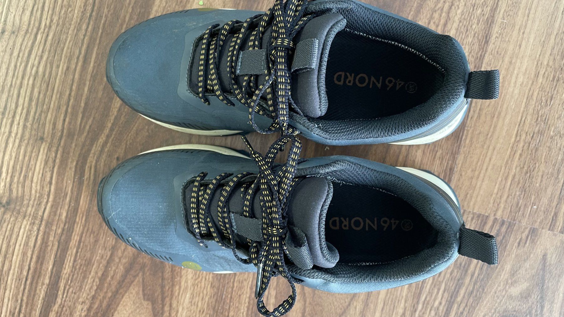 Scarpe da uomo: Turnschuhe / Freizeitschuhe – Nuovo (secondo la descrizione) da Flüelen venduto da jodel_du 1