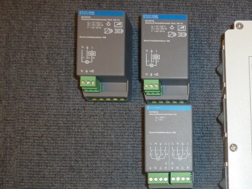 Spine: Busch Jäger Raum Kontroller Set – Nuovo e nell'imballaggio originale da Würenlingen venduto da Schneiderhifi 2