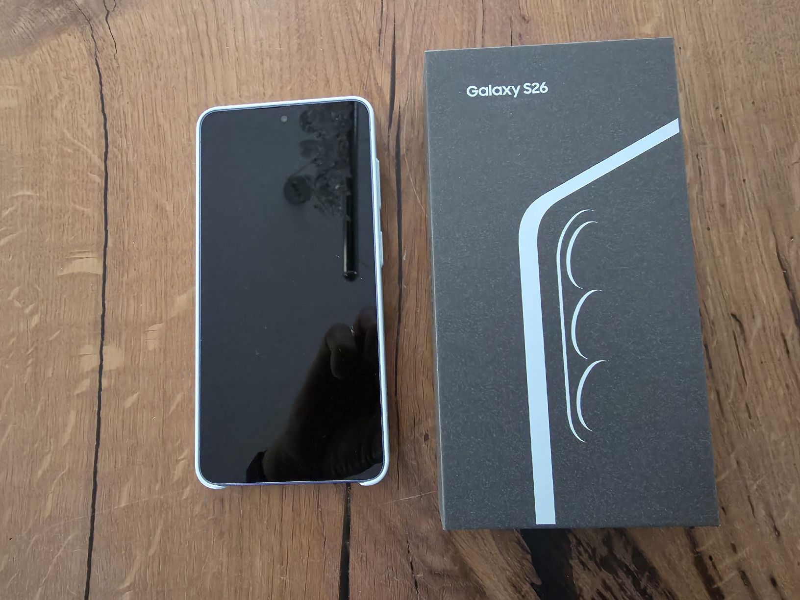 Samsung Telefoni cellulari / Smartphones: Galaxy s26 – Nuovo (secondo la descrizione) da Zäziwil venduto da gerbwa01 2