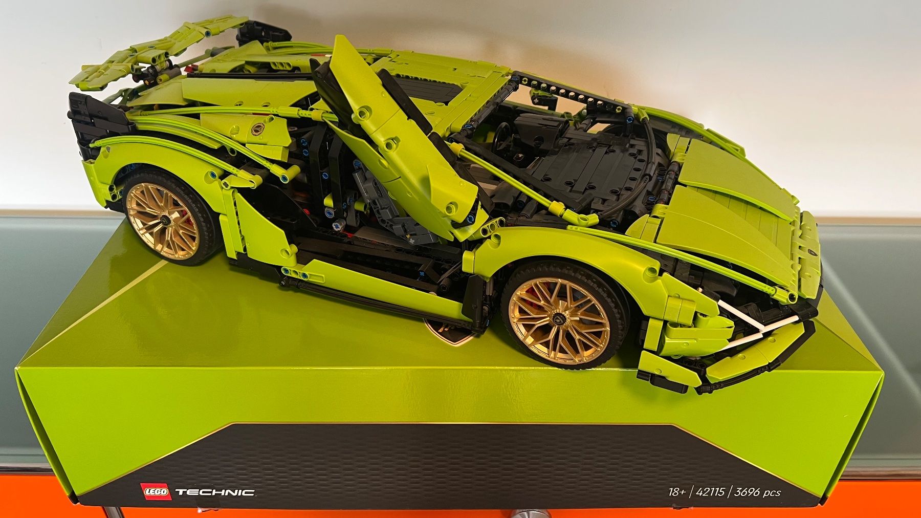 Lego Kit di costruzioni: Lamborghini SIÁN Lego 42115 – Usato da Siebnen venduto da Hardy65