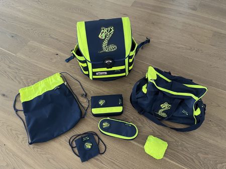 McNeill Schulthek Set Snake mit guten Leuchtstreifen