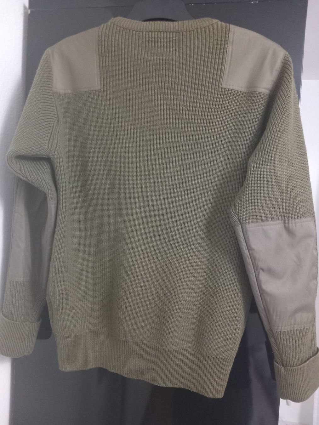 Pulls & Sweat-shirts: Pullover instructeur – D'occasion à Le Grand-Saconnex par Rgt87 4