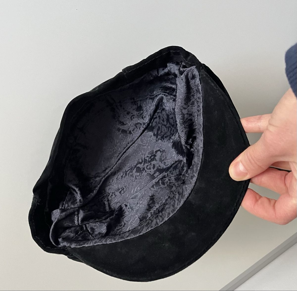 Altro in Moda donna: Elegante Samtleder Kappe Gr.55-57 – Nuovo (secondo la descrizione) da Stäfa venduto da Exclusive0 2