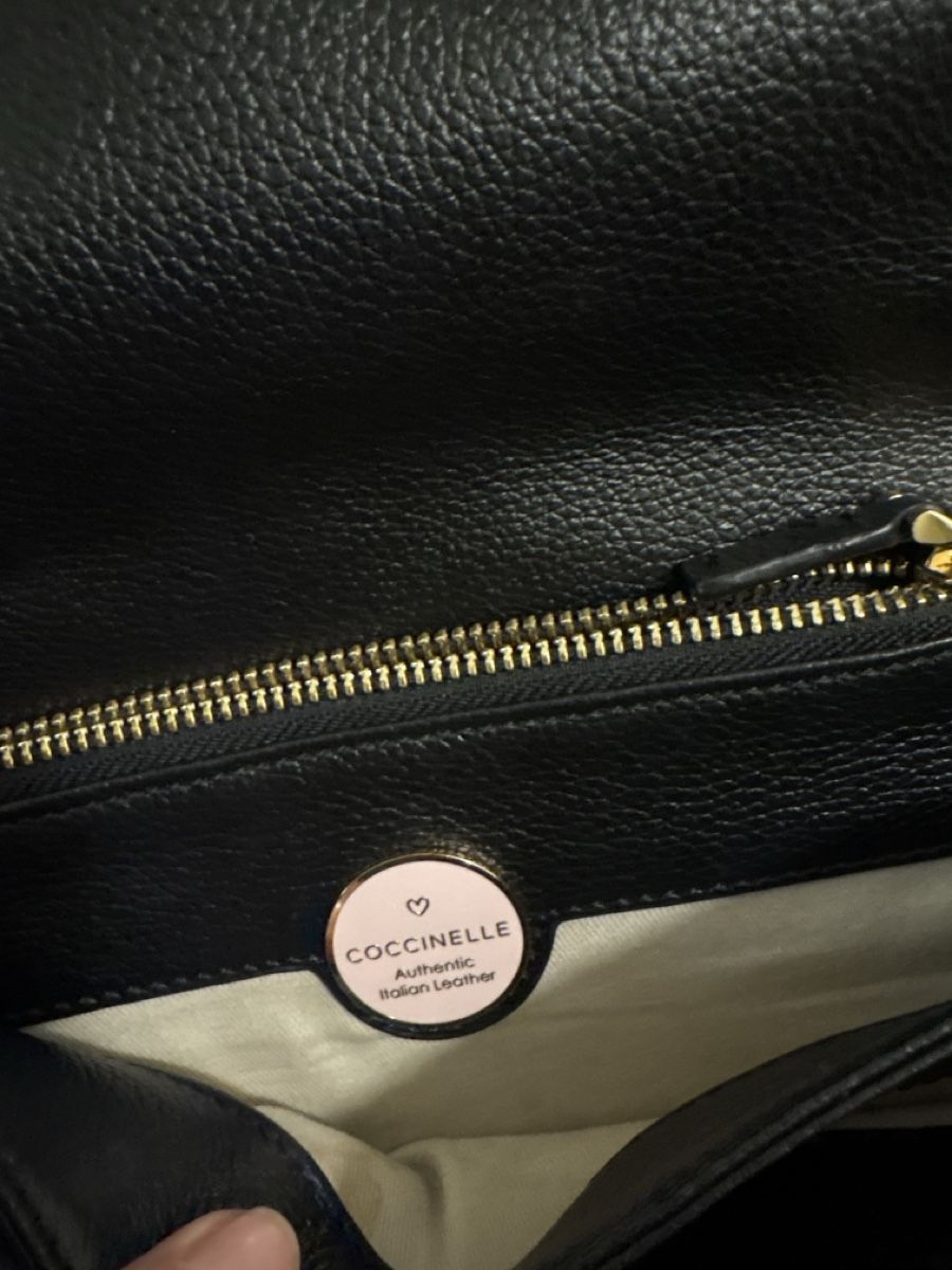 Coccinelle Borse da donna: Coccinelle Tasche mit Schlangenmuster, Rot – Usato da Kaiseraugst venduto da deb_998t 1