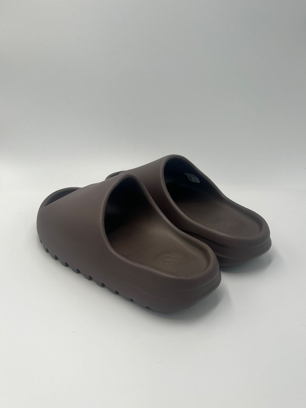 Adidas Scarpe da uomo: Adidas Yeezy Slide Soot Size 42 – Nuovo e nell'imballaggio originale da Bülach venduto da Castro0710 2