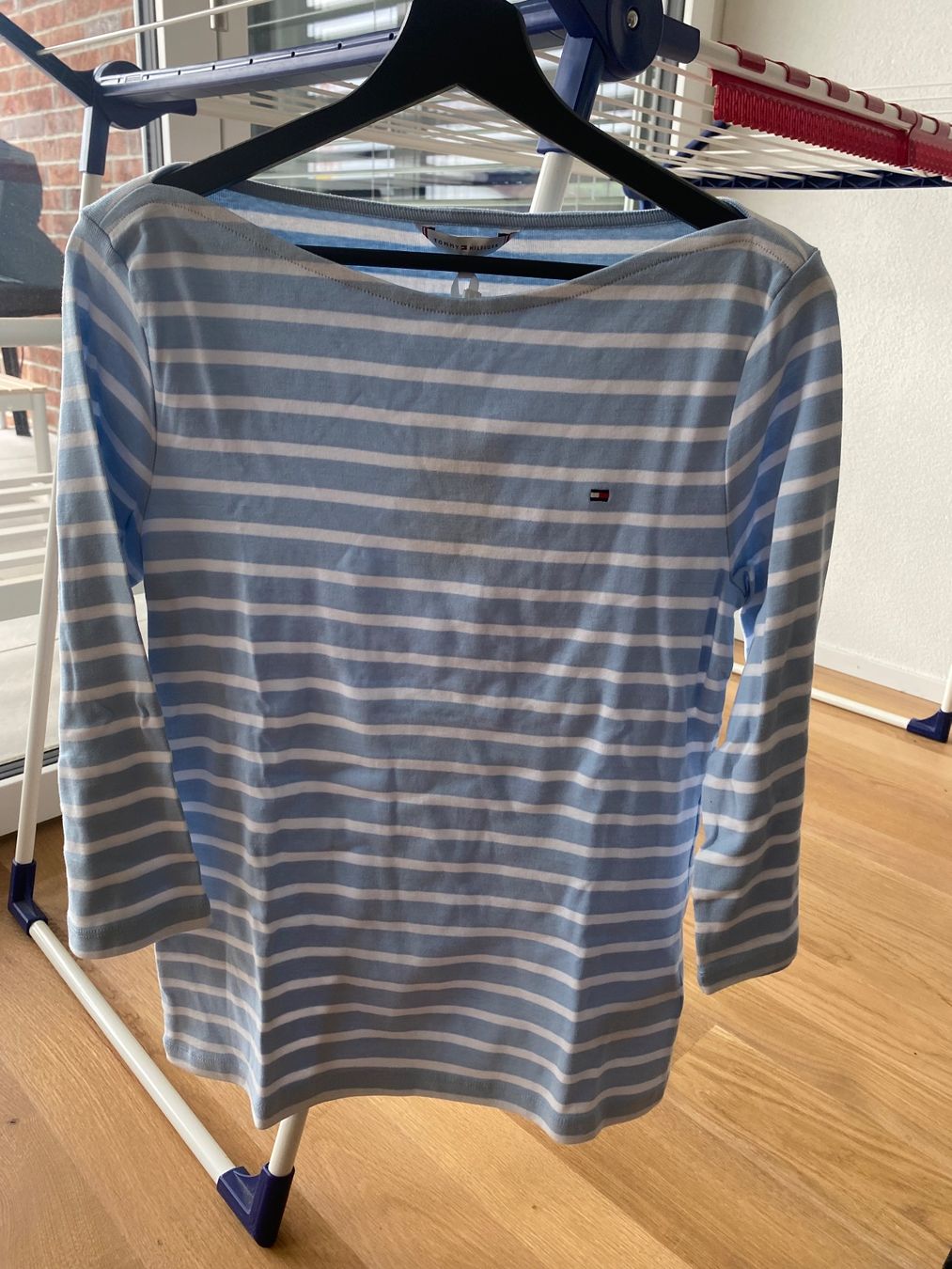 Tommy Hilfiger T-Shirts: Longsleeve – Neu und originalverpackt aus Baar von rel_9lvy