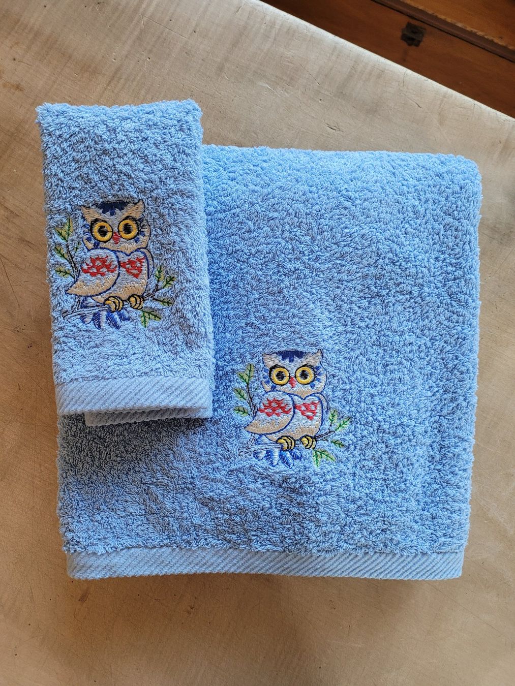 Badetücher: Duschtuch / Badetuch + Handtuch "Eule". 100% Baumwolle. NEU! – Neu (gemäss Beschreibung) aus Zürich von Engiadinabassa 2