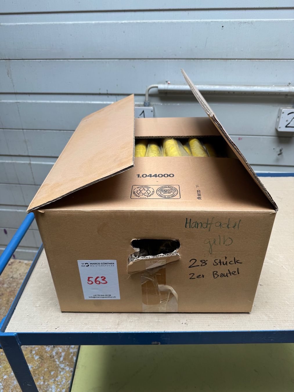 Candele: 563 Posten Handfakeln aus Liquidation – Usato da Derendingen venduto da Meisterstuecke 1