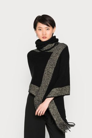 Anna Field Cape