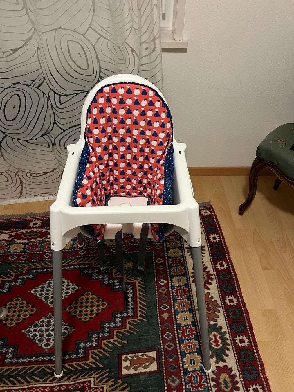 Ikea Seggioloni: IKEA Hochstuhl neuwertig – Usato da Rotkreuz venduto da Coolsims5