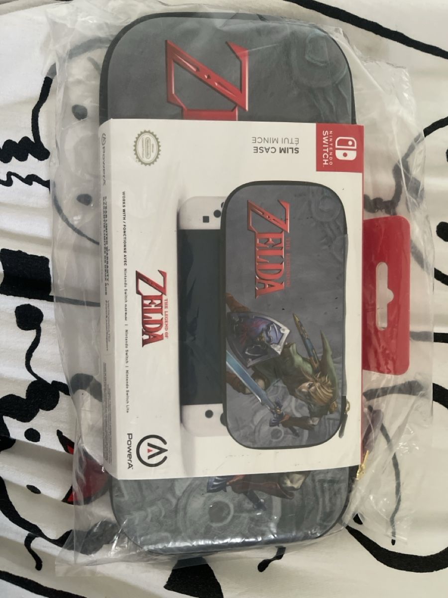 Custodie protettive: Neu: Zelda Schutzhülle Nintendo Switch Slim Case Etui – Nuovo e nell'imballaggio originale da Winterthur venduto da RayJay95