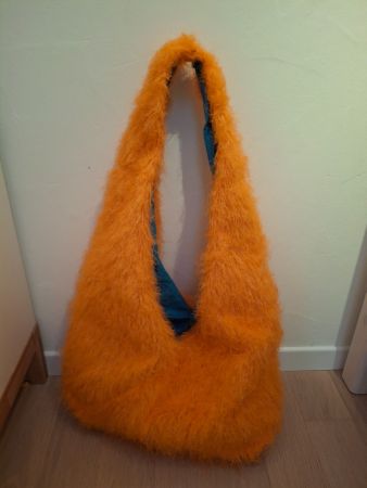 Orange Fell-Tasche - Kuschelig, einzigartig, Hingucker!