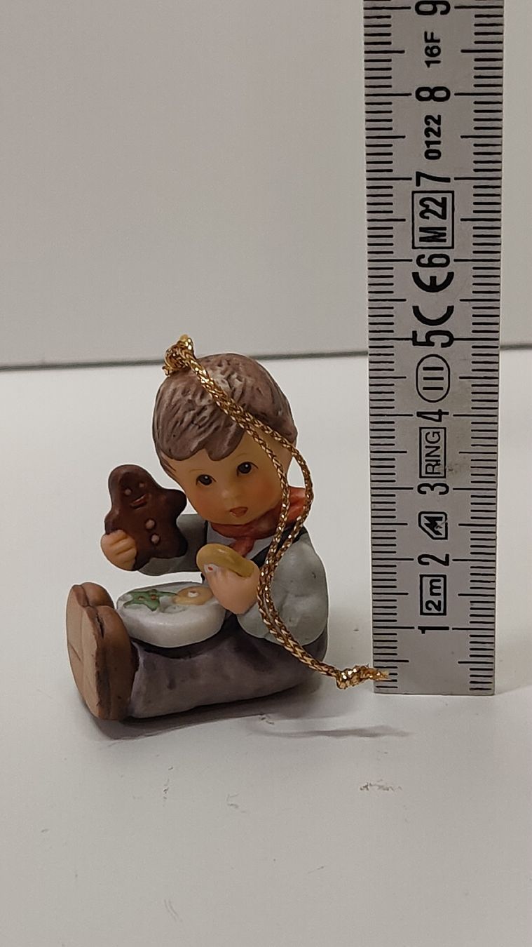 Hummel Statuette: Hummel Figur Junge Goebel 1999 (W) – Usato da Neuenhof venduto da bro_9zsg 5