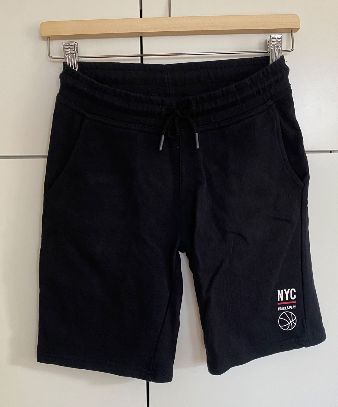C&A Pantaloni: Hose Shorts 140 – Nuovo (secondo la descrizione) da Aarau venduto da Ahoffa