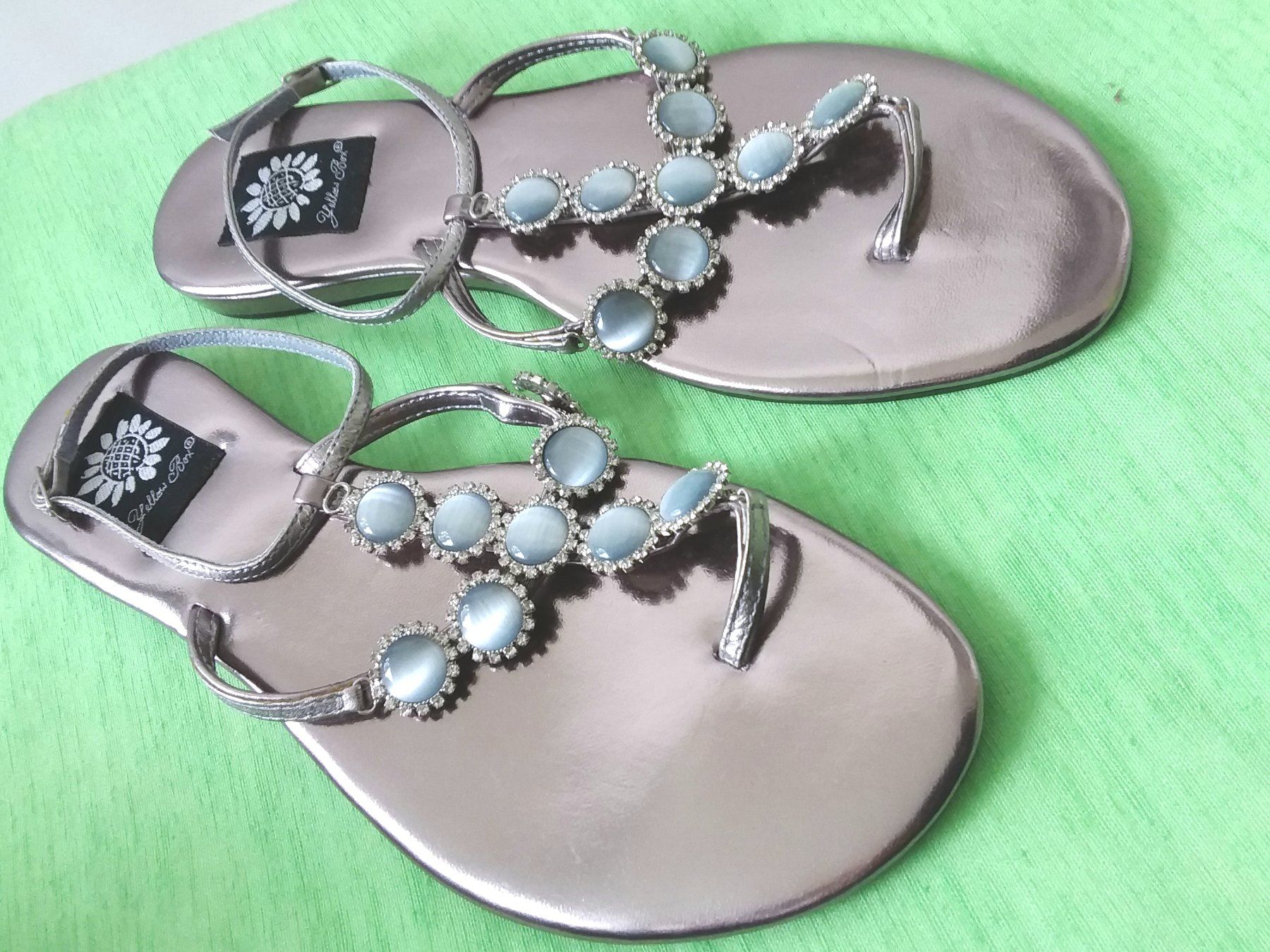 Scarpe da donna: NEUE Elegante Flipflops mit Strass – Nuovo (secondo la descrizione) da Uitikon Waldegg venduto da Risibisi7 2