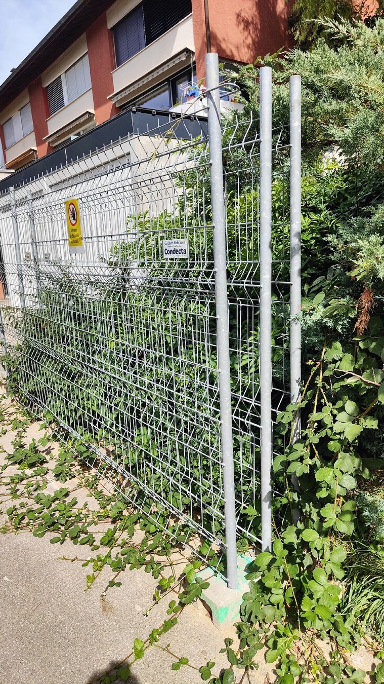Sonstiges: Absperrgitter – Gebraucht aus Gebenstorf von Stbe 1