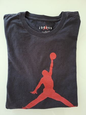 T-shirt Jordan noir/rouge, taille L,