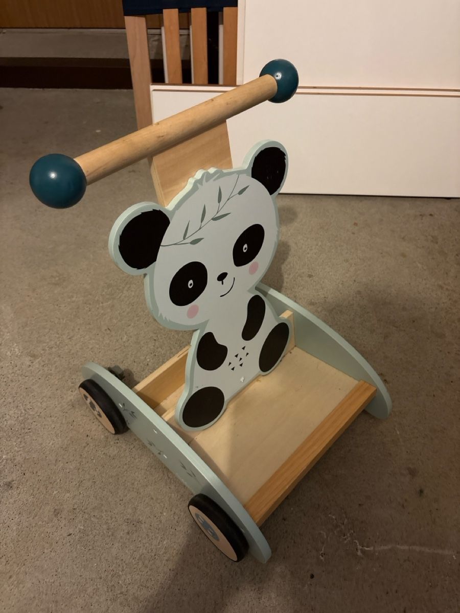 Fahrzeuge für Kinder: Lauflernwagen Panda Holz – Gebraucht aus Rapperswil BE von Sirsteve0