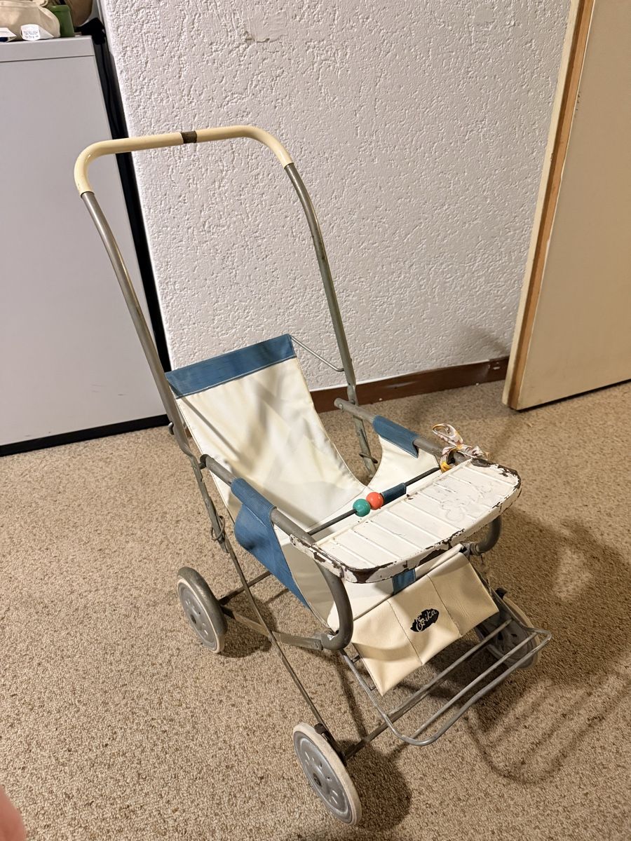 Erika Carrozzine per bambole: Vintage Erika Puppenwagen  – Usato da Schafisheim venduto da Flawiia 1