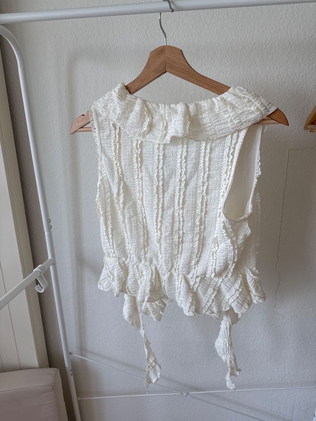 Top: Boho Ruffle Top - S – Usato da Zürich venduto da Flao_78376 1