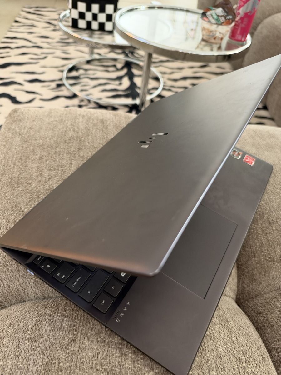 Hewlett Packard Notebook: HP Envy Laptop dunkelgrau mit Stift – Usato da Marly venduto da lot_s7fx