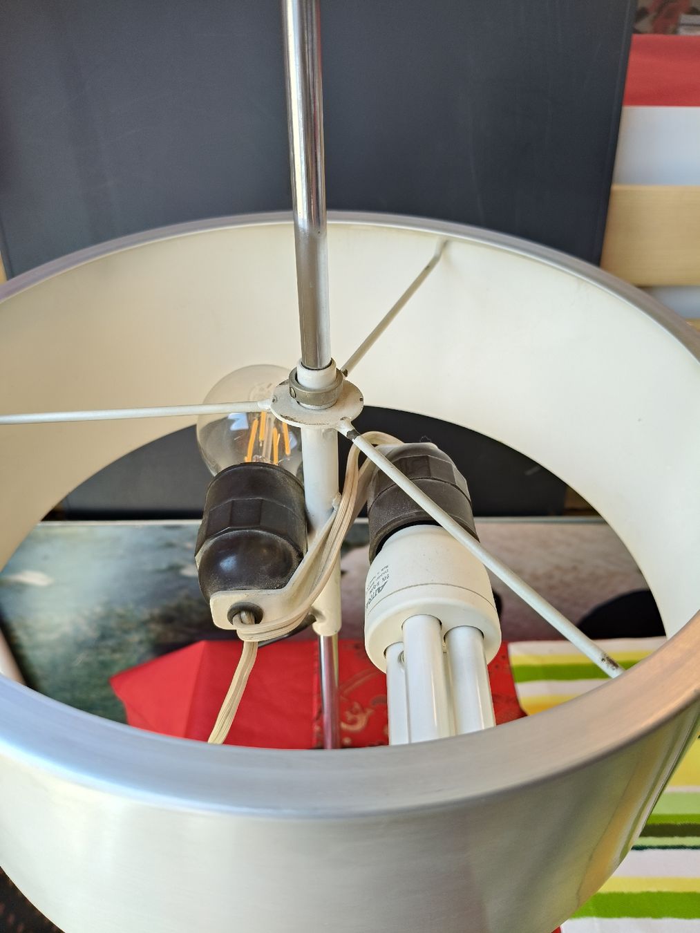 Lampen: Mid-Century Minimalist Tisch Lampe 1960s – Gebraucht aus Zwingen von inf_2blh 1