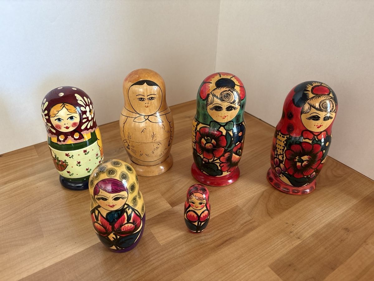 Tutte le decorazioni: Babuschta Teile ( nicht vollständig ) – Usato da Rümlang venduto da euqinom16