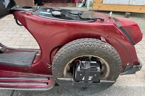 Vespa Scooters: Vespa PX 125 E – D'occasion à Oberwil b. Büren par online-troedler 1