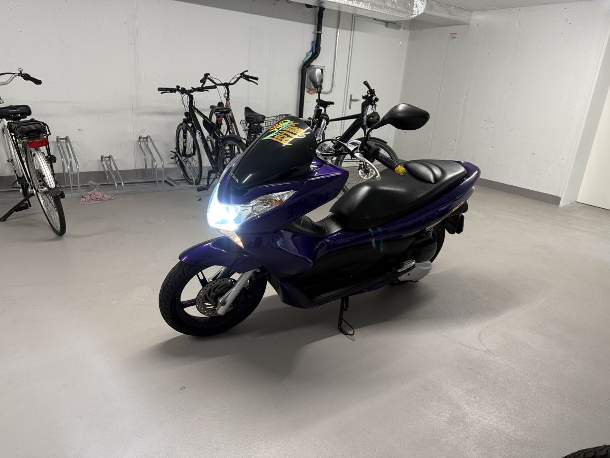 Honda Scooter: Honda PCX 125 – Usato da Grenchen venduto da Leonardo29 4