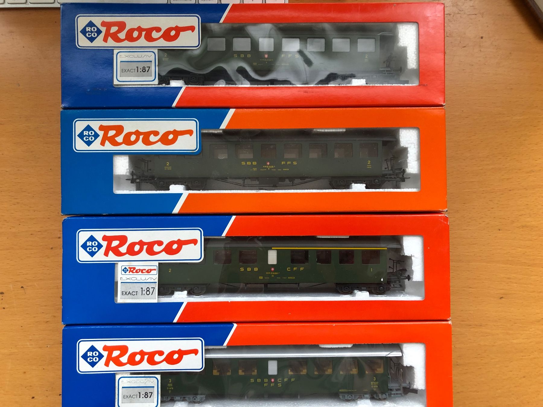 Roco Modellini di ferrovie: Roco 4er Set SBB NEU – Nuovo (secondo la descrizione) da Ostermundigen venduto da Garmin03