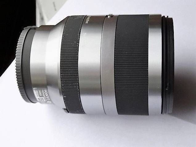 Sony Objectifs: Sony SEL 18200MM OSS E-MOUNT – D'occasion à Buttisholz par rappirosen 1