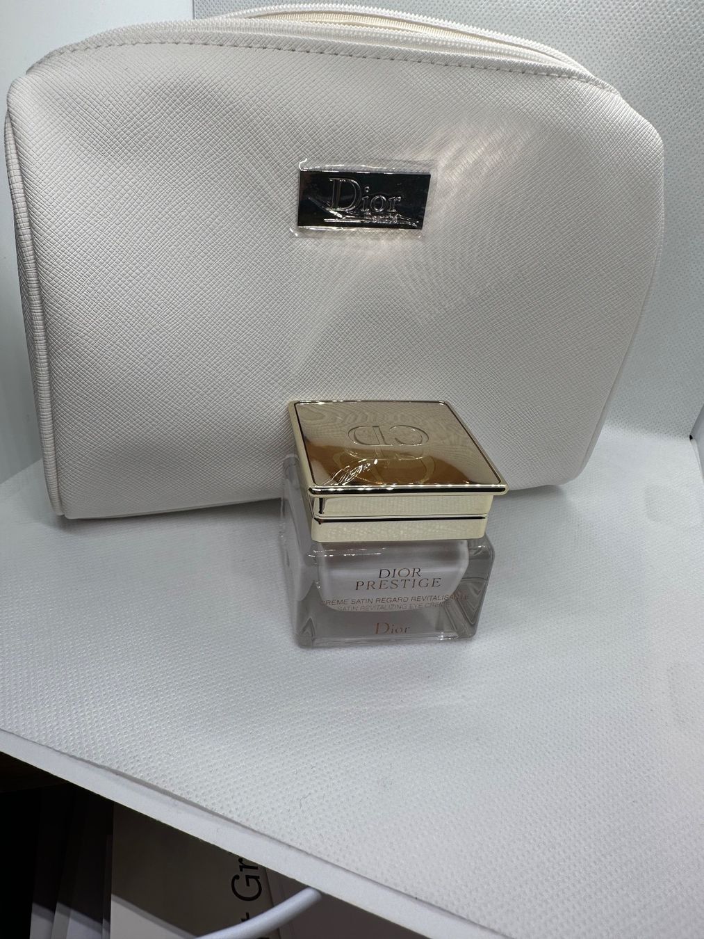 Dior Soins du visage: Dior prestige creme les yeux – Neuf (Voir description) à Pully par Natala