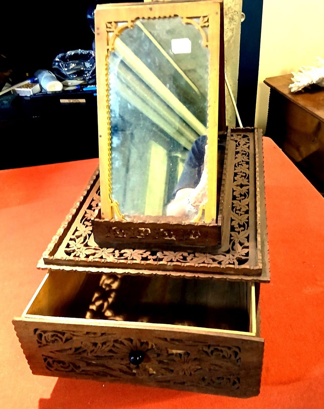 Tavoli da trucco: Ancienne coiffeuse de voyage – Nuovo (secondo la descrizione) da LE MONT-SUR-LAUSANNE venduto da CHOCO04 2