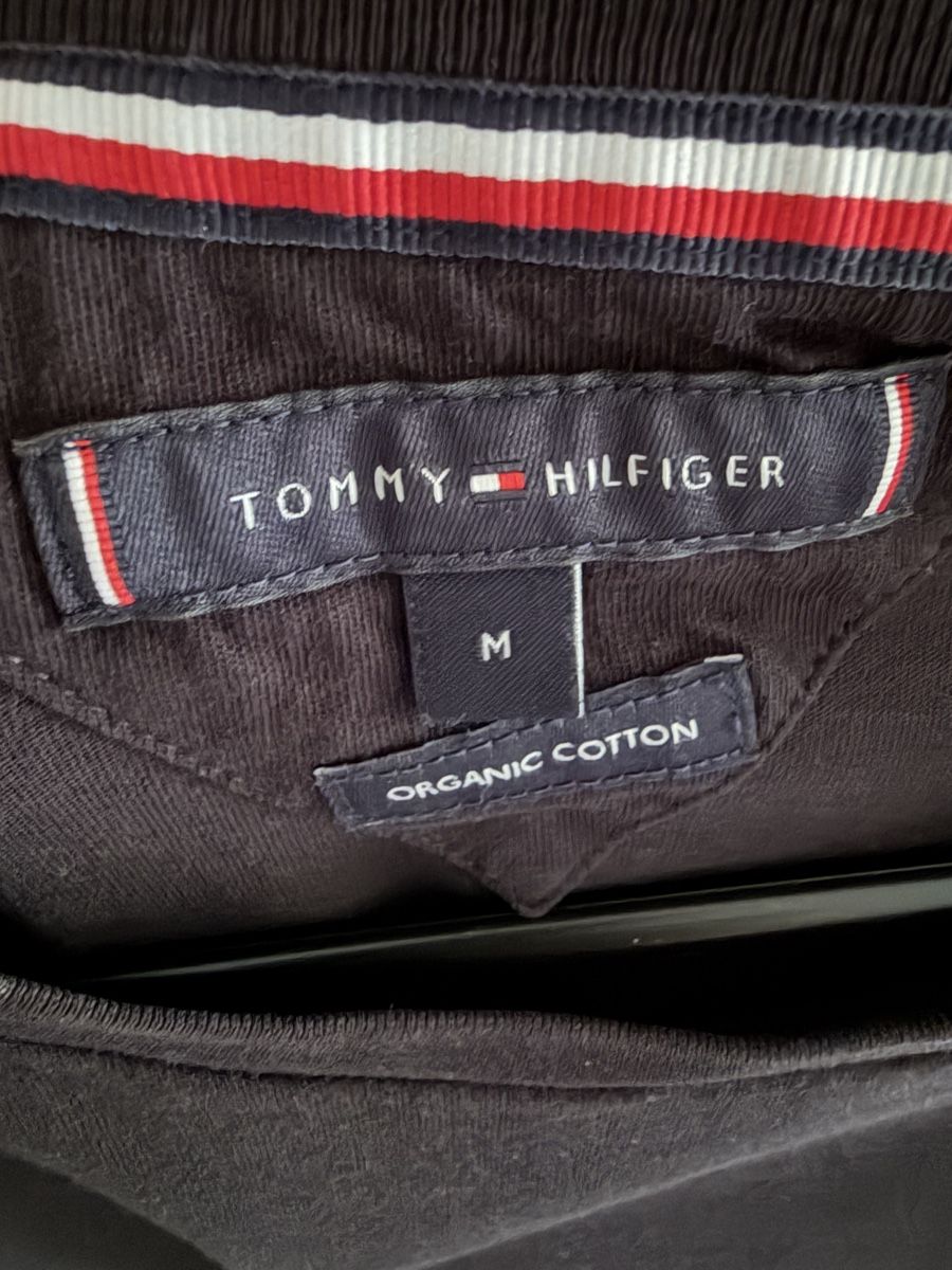 Tommy Hilfiger T-shirt: T-shirt Tommy Hilfiger - taille M – Usato da Fully venduto da Ghalmara 2