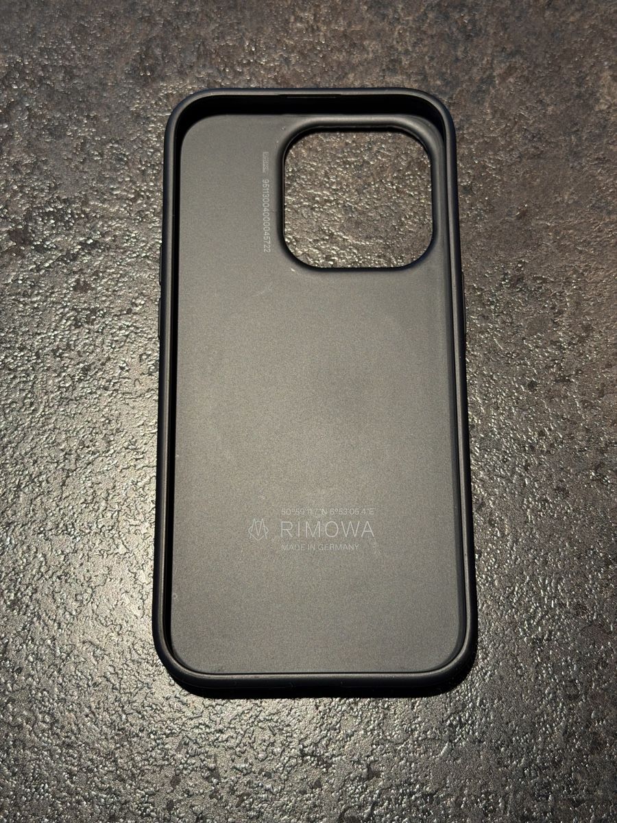 Apple Cover & Protezioni schermo: Rimowa IPhone 15 Pro Hülle  – Usato da Birmenstorf AG venduto da Finoallafine1897 1