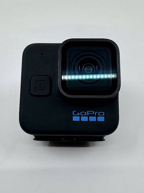 Action Cam: GoPro HERO 11 Black Mini - comme neuve - état impeccable – Usato da Romont FR venduto da rootsman27