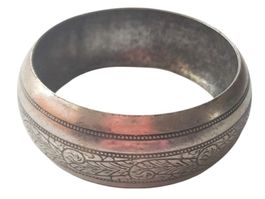 Schöner, breiter Armreif Modeschmuck