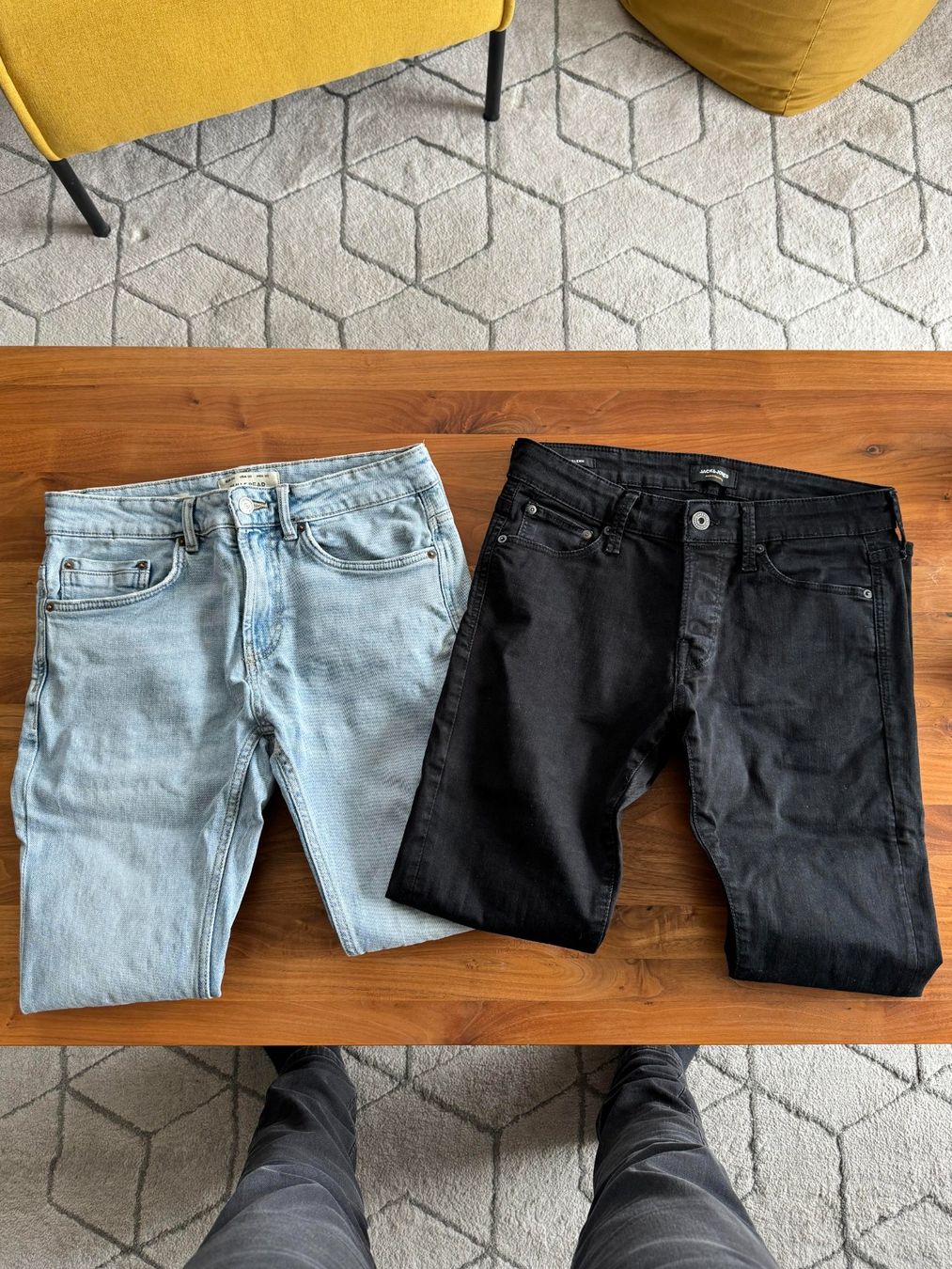 Jack & Jones Jeans: Lot de 2 pantalons en taille 30/30 - Jack&Jones - Pull&Bear – Usato da Engollon venduto da Winters91