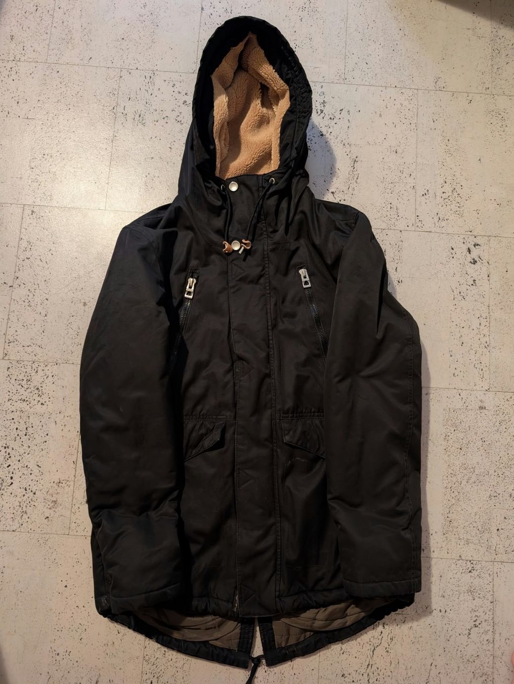 Vestes: EDC Jacke Schwarz Grösse M – D'occasion à Visperterminen par lgresell 1