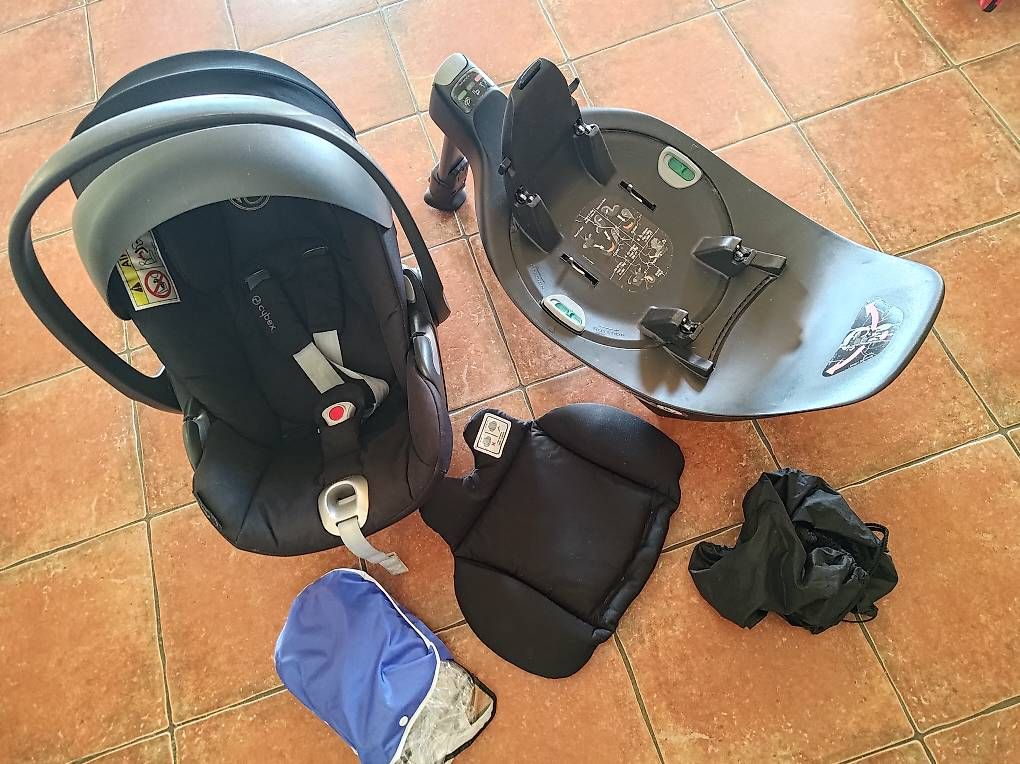 Seggiolini per auto: Cybex Cloud Z i-Size + base Isofix – Usato da Arconciel venduto da gab_cjb2