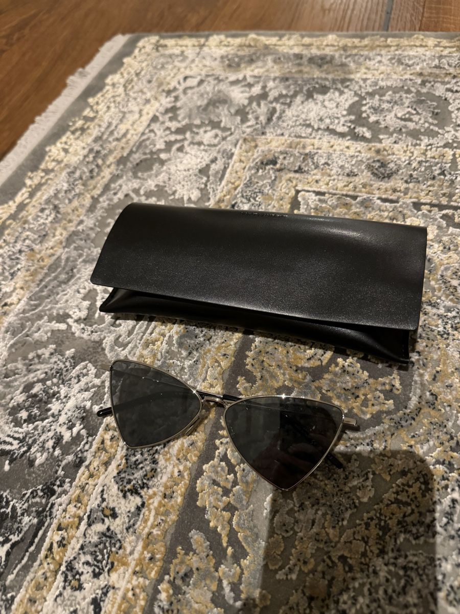 Saint Laurent Occhiali & Lenti: Saint Laurent Sonnenbrille – Nuovo (secondo la descrizione) da Gossau ZH venduto da shpresa105 4