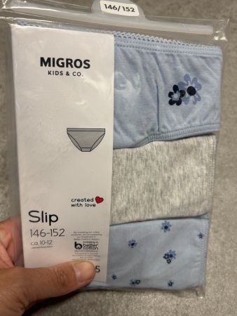Lot slips fille 146 - 152 neuf